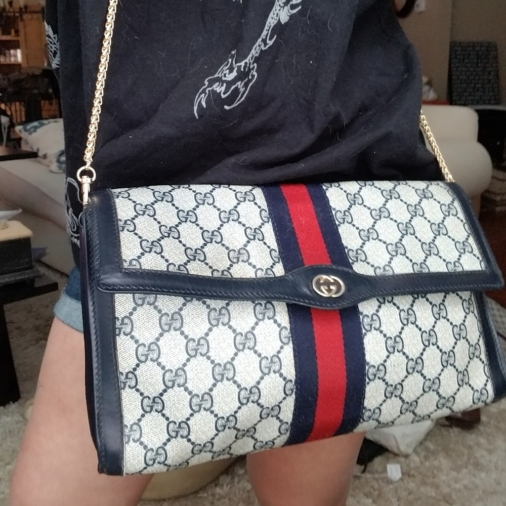 Authentic Vintage Gucci Crossbody Clutch